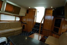 best yacht sales deals 2001 Carver 444 Cockpit Motoryacht