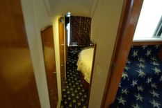 2001 Carver 444 Cockpit Motoryacht - Carver Yachts