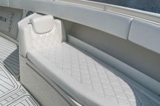 Buy a 2018 Hydra-Sports 3900 Speciale 39 at Shestakov Yacht Sales