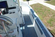 Продажа яхты 2010 Cape Horn Center Console 23