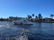 the best price on New Horizons 54 Flybridge