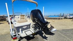 Купить яхту 2022 Scout 175 Sport Dorado в Shestakov Yacht Sales