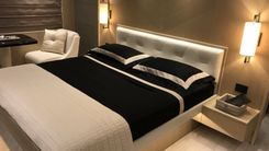 the best price on Ms Felice