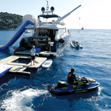 the best price on LADY AMANDA 98