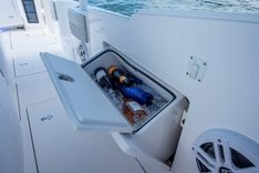 Лучшие предложения покупки яхты Aftermarket - INTREPID POWERBOATS INC.