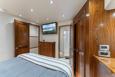 Продажа яхты Aussie Rules 92 Enclosed Bridge