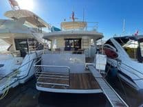 Buy a yacht BENETEAU TSWIFT  TRAWLER 52 55