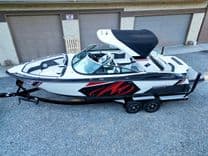 Buy a 2019 Monterey 278 SS KNX at Shestakov Yacht Sales