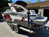 the best price on 2019 Monterey 278 SS KNX