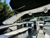 best yacht sales deals 2019 Monterey 278 SS KNX 278 SS