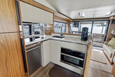 SLIDE - Absolute Yachts yacht sale