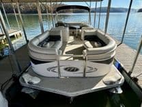 Лучшие предложения покупки яхты 08 Manitou Legacy 24 Tritoon NLDF