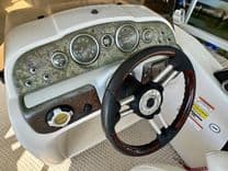 Купить яхту 08 Manitou Legacy 24 Tritoon NLDF - MANITOU в Shestakov Yacht Sales