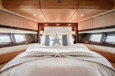 the best price on DRAKKAR 70