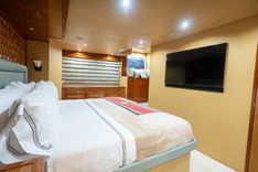 VIDA 1 2008 yacht sale