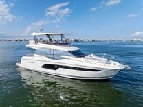 the best price on H2OFFICE 520 Flybridge