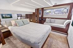 Buy a yacht H2OFFICE - PRESTIGE