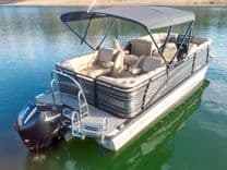 Buy a 019 Harris Solstice 220 CWDH NLSR - HARRIS at Shestakov Yacht Sales