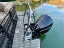 Buy a 019 Harris Solstice 220 CWDH NLSR - HARRIS at Shestakov Yacht Sales