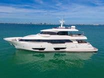 the best price on 2015 Custom Line Navetta 28 2015