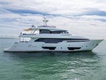2015 Custom Line Navetta 28 - Custom Line