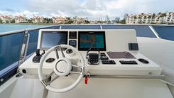 best yacht sales deals Yachtooma Prestige 680