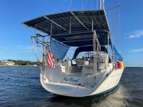 Buy a yacht 2005 Beneteau Cyclades 43 - Beneteau