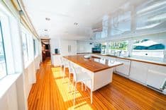 the best price on GRACE Raised Pilothouse