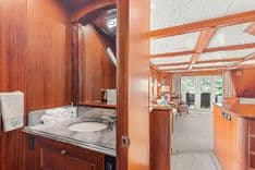 the best price on SEAS TO SEE 2006