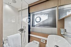 Buy a Almost Heaven Manhattan 52 at Shestakov Yacht Sales