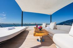 Купить яхту JACQPOT - Mangusta в Shestakov Yacht Sales