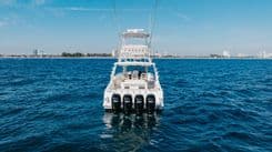 Boston Whaler 420 Outrage - Boston Whaler