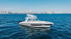 Boston Whaler 420 Outrage - Boston Whaler