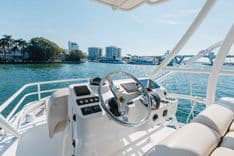 the best price on Boston Whaler 420 Outrage 2017