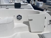 Лучшая цена на ELEGANT LADY - Meridian