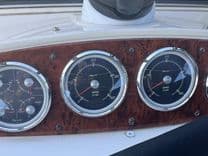 Купить яхту ELEGANT LADY - Meridian в Shestakov Yacht Sales