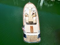 Buy a 018 Chris-Craft Launch 27 Heritage Trim Edition Surf 2018 at Shestakov Yacht Sales