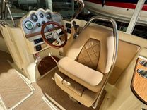 the best price on 018 Chris-Craft Launch 27 Heritage Trim Edition Surf - CHRIS-CRAFT