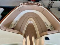 Buy a 018 Chris-Craft Launch 27 Heritage Trim Edition Surf - CHRIS-CRAFT at Shestakov Yacht Sales