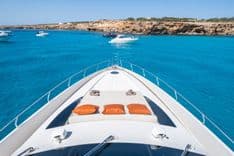 the best price on CANADOS 90 2009