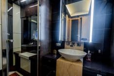 best yacht sales deals CANADOS 90 90