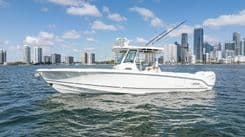 Boston Whaler 330 Outrage - Boston Whaler