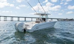Boston Whaler 330 Outrage - Boston Whaler