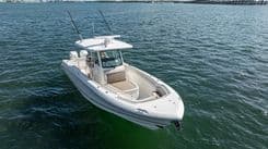 Продажа яхты Boston Whaler 330 Outrage - Boston Whaler
