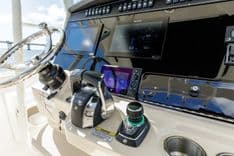 Boston Whaler 330 Outrage
