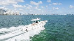 Купить Boston Whaler 330 Outrage 2018