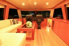 Продажа яхты JOHNSON 80' SKYLOUNGE WHYDRAULIC PLATFORM - Johnson