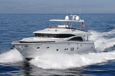 Купить яхту JOHNSON 80' FLYBRIDGE WHYDRAULIC PLATFORM 2026 в Shestakov Yacht Sales