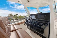 best yacht sales deals VITAMIN SEA 320 LXF