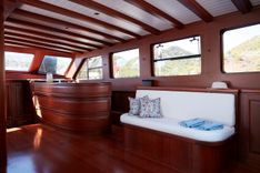 Лучшая цена на WHITE WINGS 2020